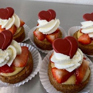 Aardbei-pencee koek